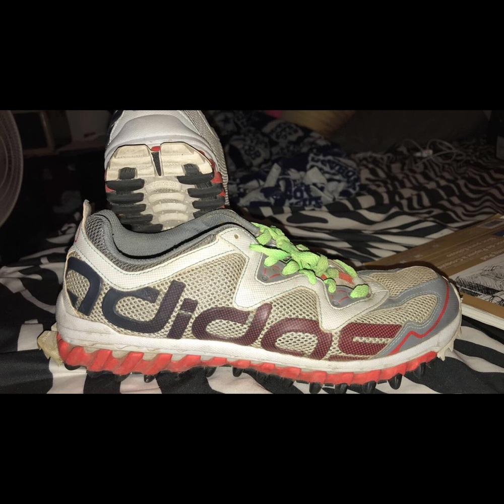 Adidas size 11 tennis shoes